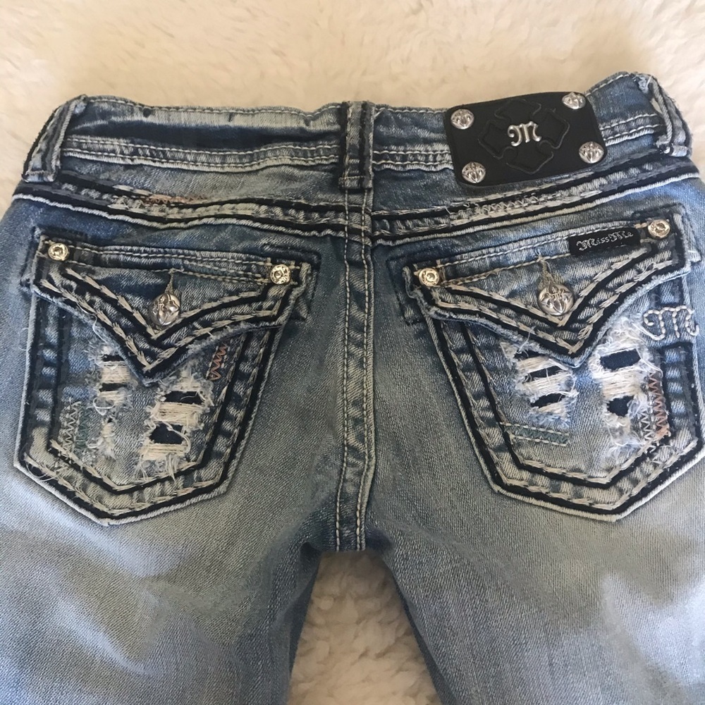 Miss Me Distressed Cuffed Capri Jeans size 26